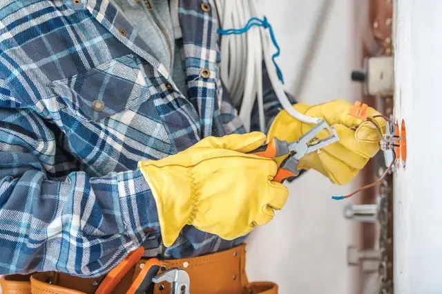 Electrical Safety Awareness for Construction - Spanish Electrical Safety Awareness for Construction - Spanish